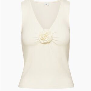 NWT Aritzia Wilfred Goodlux Bloom Top